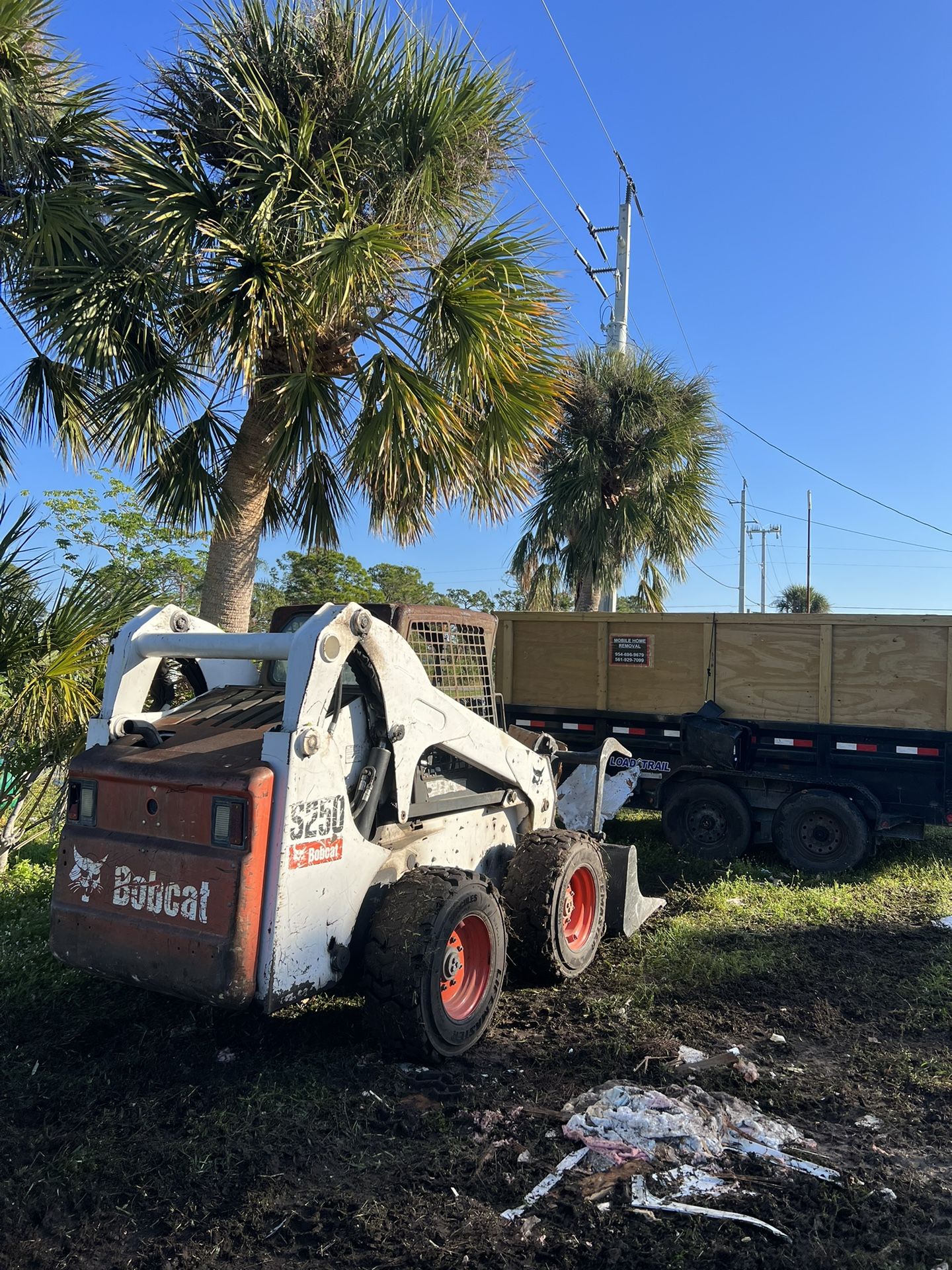 Bobcat - Excavator - Dump Trailer