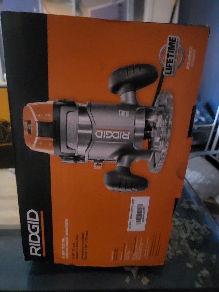 RIDGID 2 HP 1/2 In 11AMP Fixed Base Router