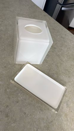 Tissue box and tray
