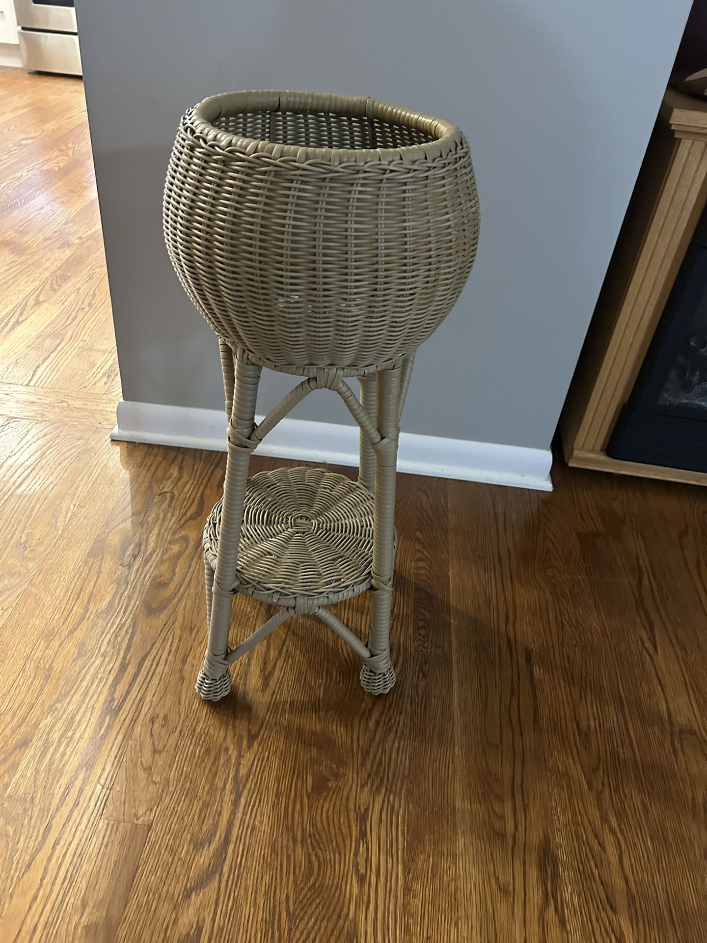 Plant Stand
