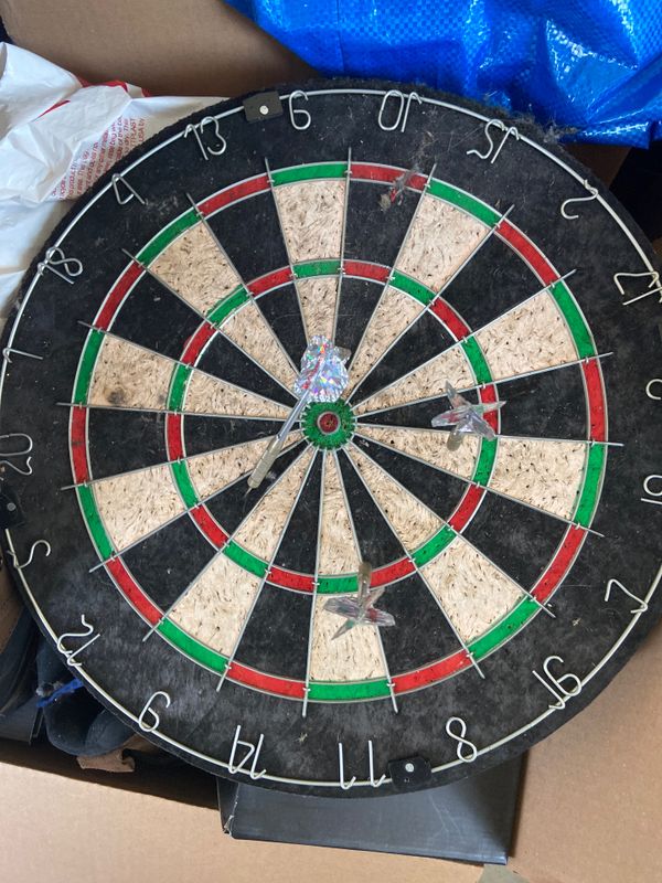 Heavy duty cork dart board for Sale in Los Angeles, CA OfferUp