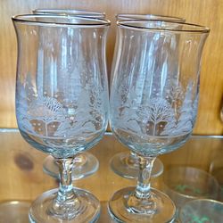 Vintage Libbey Winter Snow Scene Crystal Wine Glass w/Etched Trees & Gold Trim