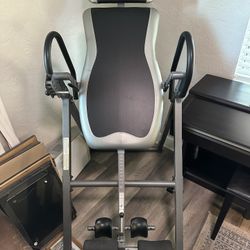 Innova Inversion Table $30