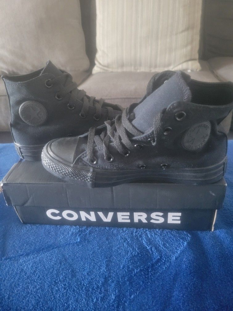 New! CONVERSE CHUCK TAULORS