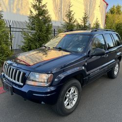 2004 Jeep Grand Cherokee Laredo (Special Edition!!! 4WD)