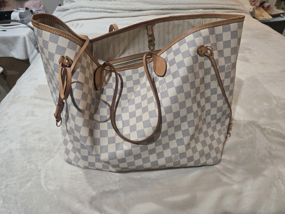 LOUIS VUITTON TOTE BAG