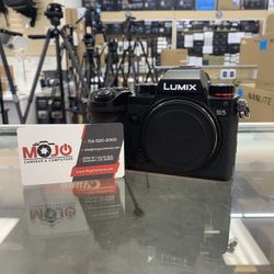 Panasonic LUMIX S5 Body Only Preowned