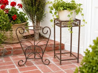 Vintage Lot 2 Small Plant Stands Wrought Iron Planters Display Garden Yard Pot Holders Weathered Rusty