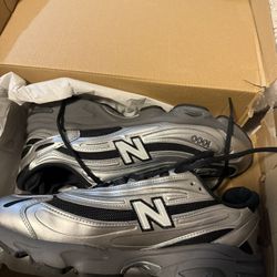 New Balance 1000 Men Size 11. 70$ Obo 