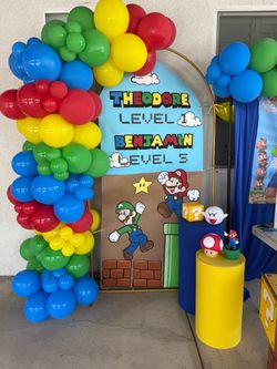 Balloon garland