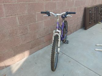 Roadmaster Woman's Mountain Bike