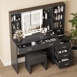 Vanity Desk with Mirror and Lights, Makeup Vanity with 5 Drawers, Makeup Desk with Charging Station and Ample Storage, Dressing Table with 