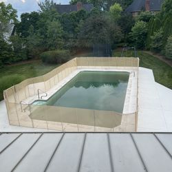Brown Swimming Pool Safety Fence 5Ft x138Ft