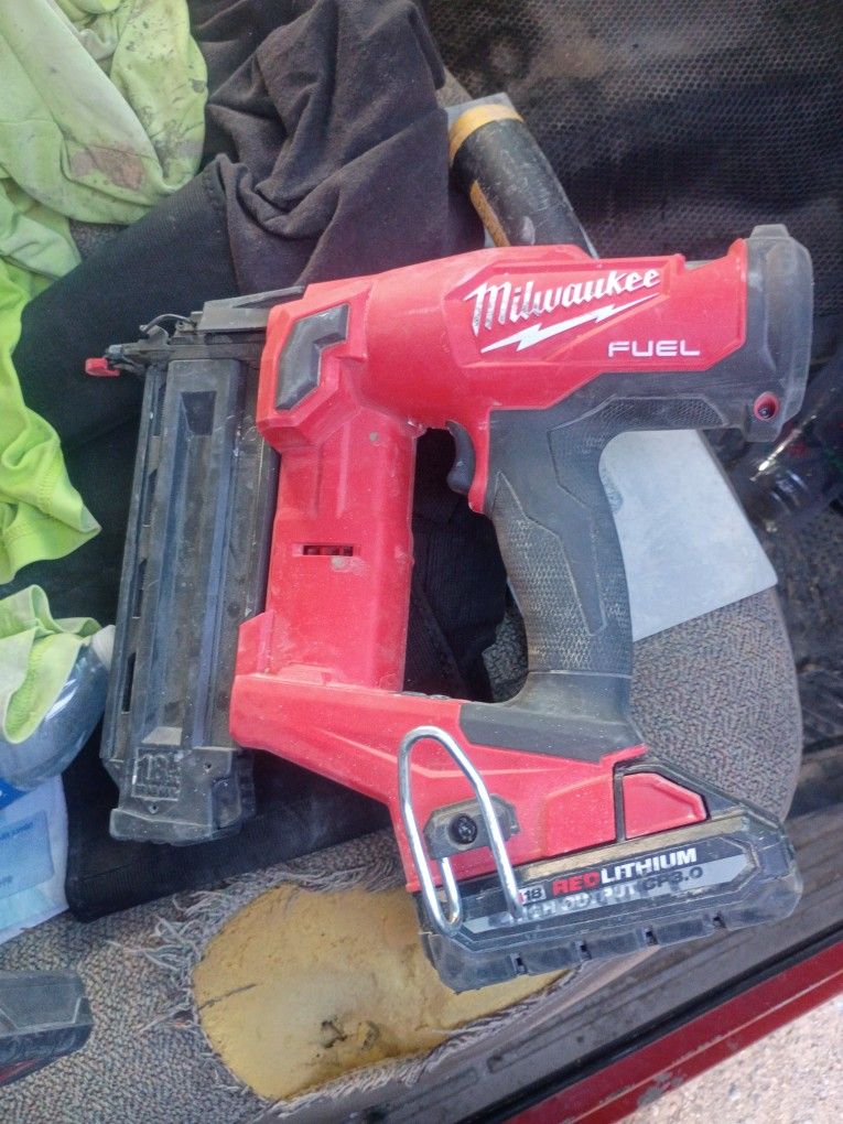 Brand Nailer And Oscillating Multi Tool