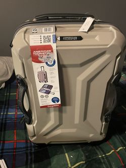 American Tourister Carry On Luggage 