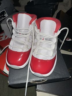 JORDAN 11 Retro size 8C