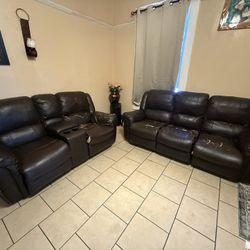 FREE COUCHES