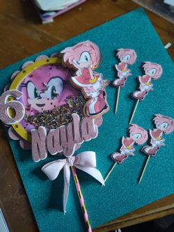 Cake toppers And Cupcake Toppers.