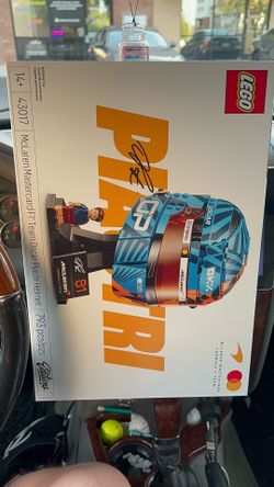 Lego F1 Oscar Piastri Helmet 43017