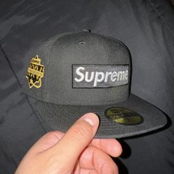 Supreme Box Logo Hat