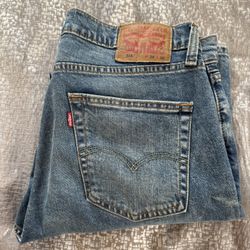 LEVIS 514 slim straight fit