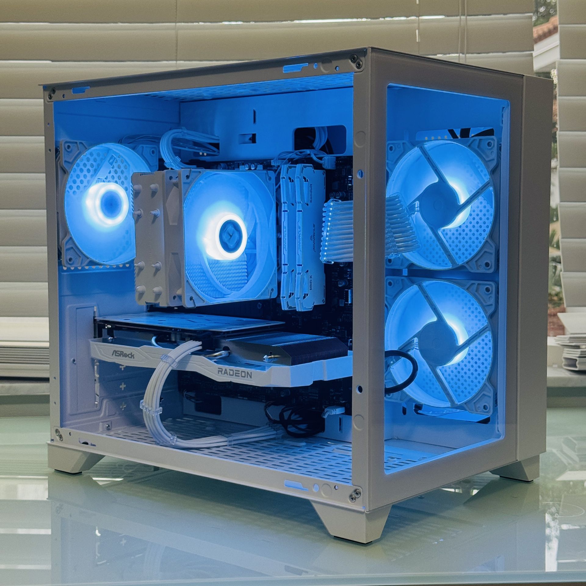 1080p Ultra White Gaming PC | Ryzen 5 3600 | Rx 6600