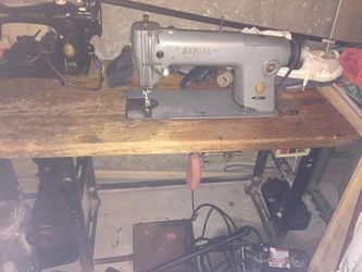 Singer sewing machine comercial