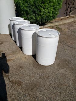 30 gallon plastic barrels