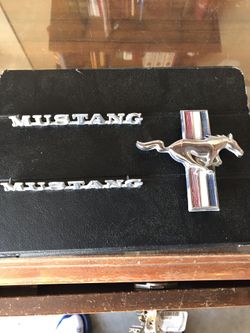 Ford mustang emblems
