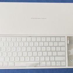 Apple Magic Keyboard  FOR SALE!!