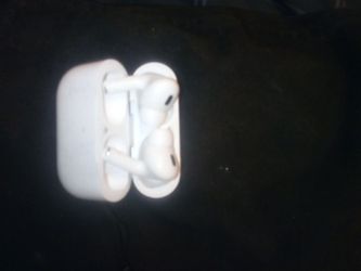 Apple AirPods Pro 2's