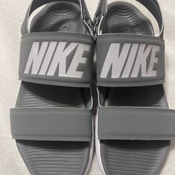 Nike Tanjun Excellent Condition Size 7