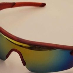 Brand New Beautiful Men's Sunglasses ( Never Used ).