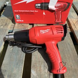 Milwaukee  11.6-Amp Variable Temperature Heat Gun New $100