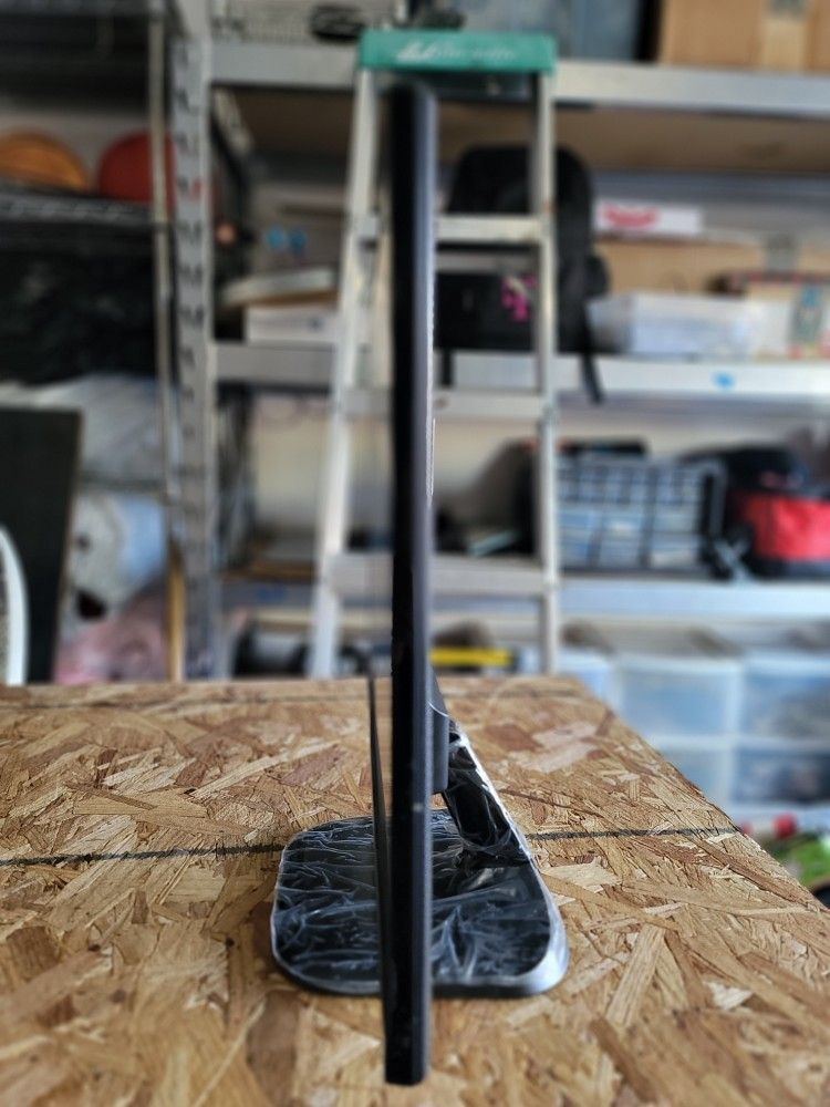 Adjustible Dual Monitor Stand