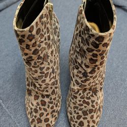 Women's Leopard Print Boots Size 8