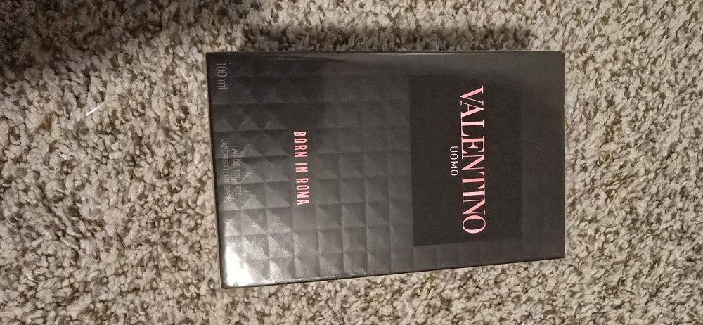 Valentino Uomo Born In Roma