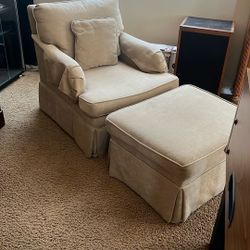 Lounge Chair And Ottoman 