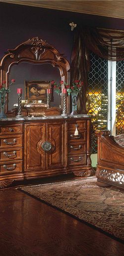 Dresser with Mirror 
Dresser. 42”h x 72.5"w x 19.5"d. N59050-47 
Dresser Mirror. 53.25”h x 53.25"w x 4.25"d. N59060-47