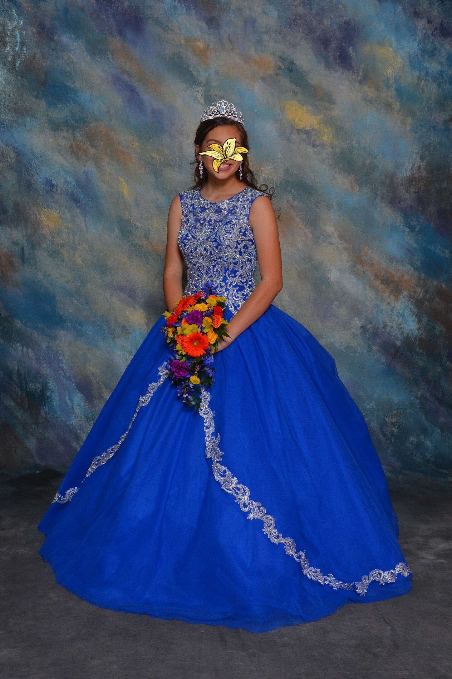 Sz. 6 Royal Blue Quinceanera Dress