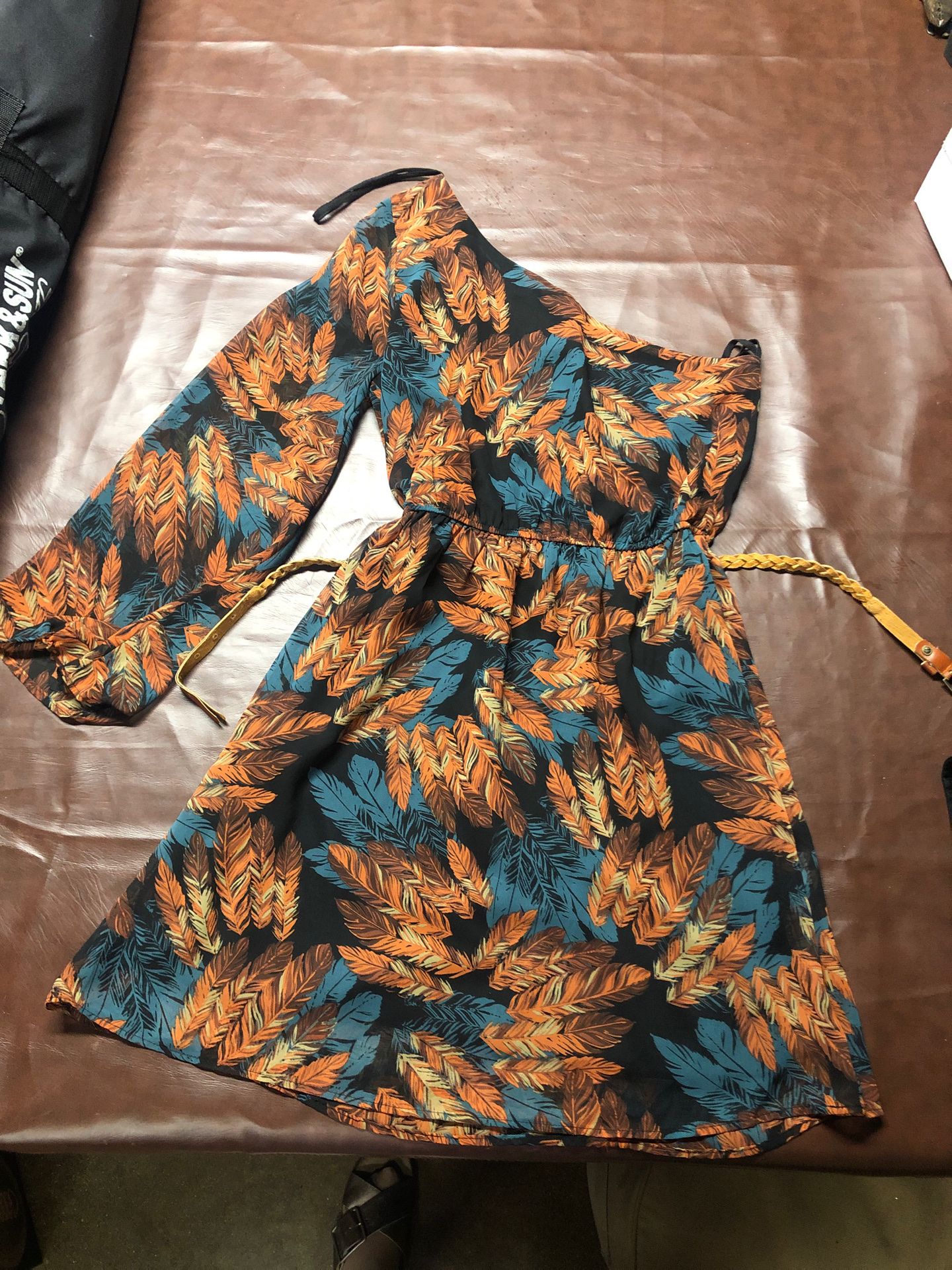 One sleeve dress size small