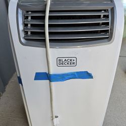 Black +Decker Rolling AC Unit
