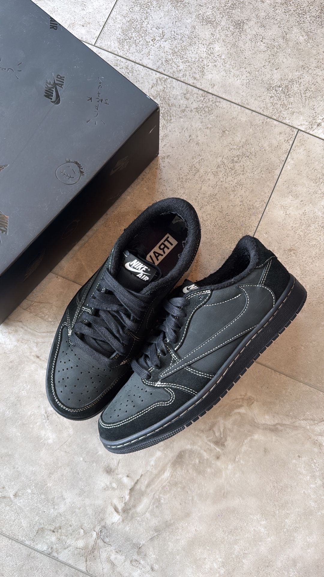 Jordan 1 Travis Scott 