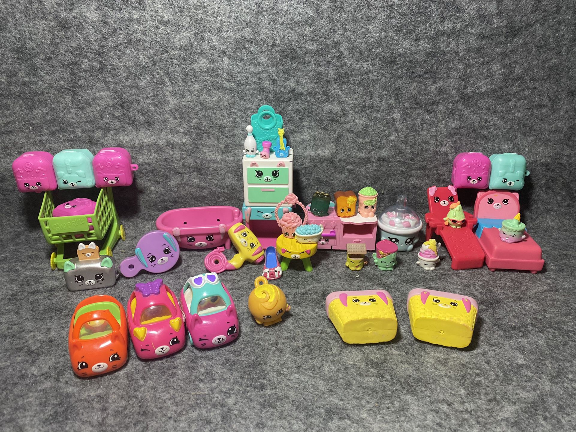 Shopkins Toys Bundle / Lot 
