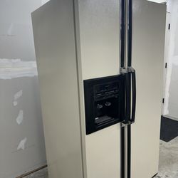 Kenmore Side-by-side Refrigerator - $100.00