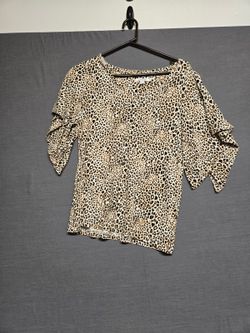 Chico's Leopard Print Ruffle Sleeve Top Size 1
