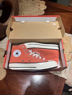 NEW Converse size 8 mens (10 womens)