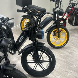 Moped Style Ebike - Wholesale Price To Public 