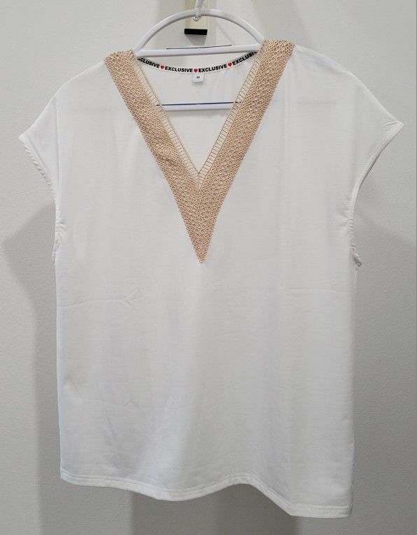 Women's Sleeveless Summer Top