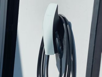 Tesla Stand Wall Connector Gen 3